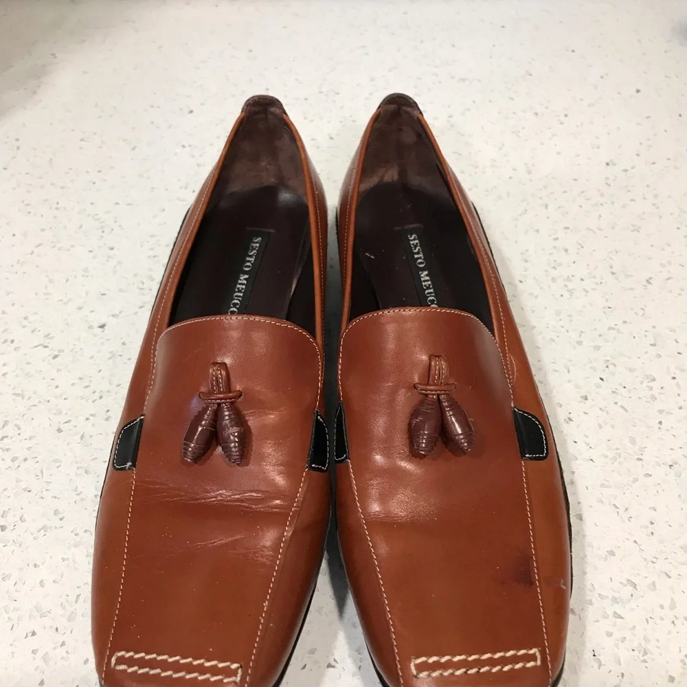 Sesto Meucci two tone leather loafer 7.5M